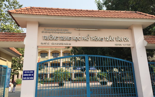 Trường THPT Trần văn ơn