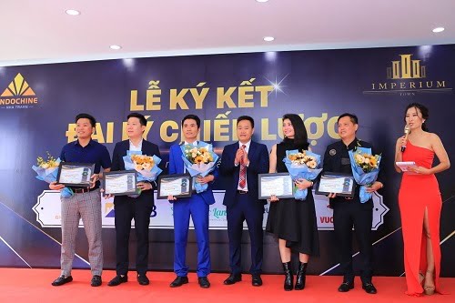 Lễ kí kết hợp tác phân phối căn hộ chung cư Imperium Town Nha Trang 